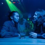 ¿En un bar o mejor en un hotel?