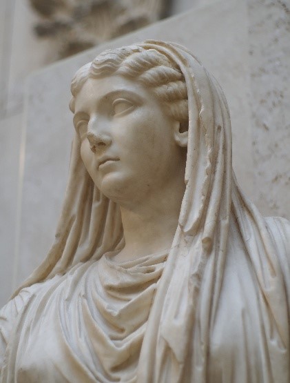 El matronazgo cívico: La feminización de la arquitectura romana.